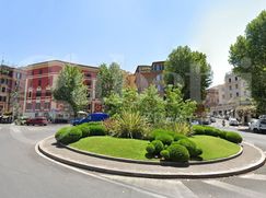 Negozio/Locale commerciale in Commerciale