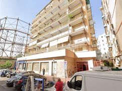 Negozio/Locale commerciale in Commerciale