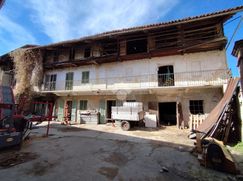 Casa Bi/Trifamiliare in Residenziale
