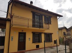 Casa Bi/Trifamiliare in Residenziale