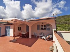 Casa Bi/Trifamiliare in Residenziale