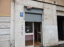 Negozio/Locale commerciale in Commerciale