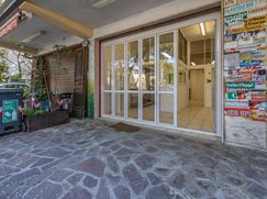 Negozio/Locale commerciale in Commerciale