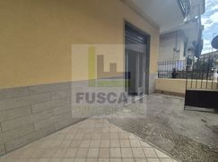 Negozio/Locale commerciale in Commerciale