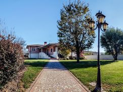 Villa in Residenziale