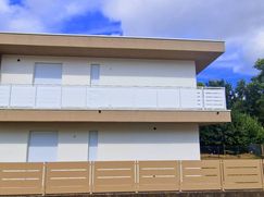 Casa Bi/Trifamiliare in Residenziale
