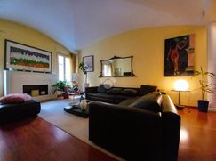 Casa Bi/Trifamiliare in Residenziale
