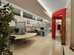 Ufficio in Commerciale