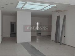 Negozio/Locale commerciale in Commerciale