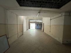 Negozio/Locale commerciale in Commerciale