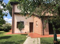Casa Bi/Trifamiliare in Residenziale