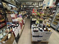 Negozio/Locale commerciale in Commerciale