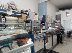 Negozio/Locale commerciale in Commerciale