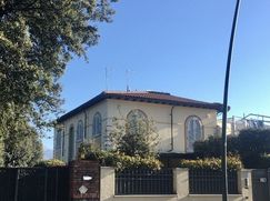 Casa Bi/Trifamiliare in Residenziale