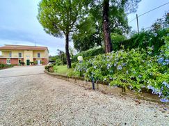 Casa Bi/Trifamiliare in Residenziale