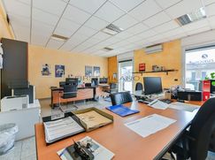 Ufficio in Commerciale