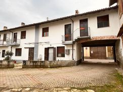 Casa Bi/Trifamiliare in Residenziale