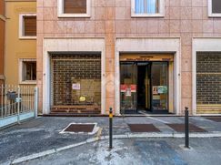 Negozio/Locale commerciale in Commerciale