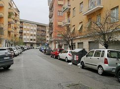 Negozio/Locale commerciale in Commerciale
