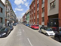 Attività/Licenza (con o senza mura) in Commerciale