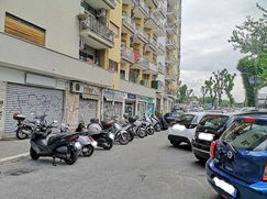Negozio/Locale commerciale in Commerciale
