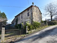Casa Bi/Trifamiliare in Residenziale