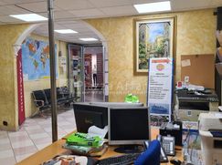Negozio/Locale commerciale in Commerciale