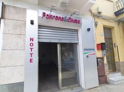 Negozio/Locale commerciale in Commerciale