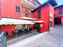 Negozio/Locale commerciale in Commerciale