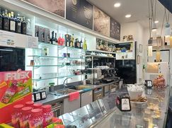 Attività/Licenza (con o senza mura) in Commerciale