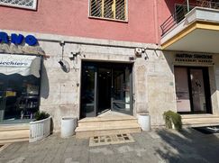 Negozio/Locale commerciale in Commerciale