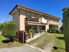 Casa Bi/Trifamiliare in Residenziale
