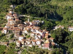 Casa Bi/Trifamiliare in Residenziale