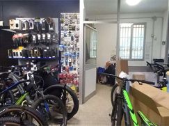 Negozio/Locale commerciale in Commerciale