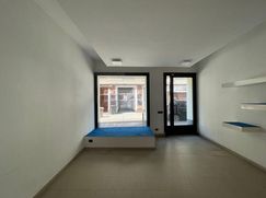 Negozio/Locale commerciale in Commerciale