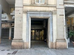 Negozio/Locale commerciale in Commerciale