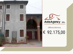 Casa Bi/Trifamiliare in Residenziale