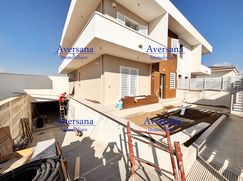 Casa Bi/Trifamiliare in Residenziale
