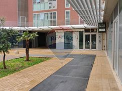 Negozio/Locale commerciale in Commerciale