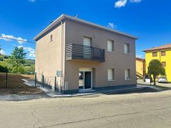 Casa Bi/Trifamiliare in Residenziale