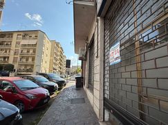 Negozio/Locale commerciale in Commerciale