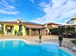 Villa in Residenziale