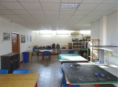 Negozio/Locale commerciale in Commerciale