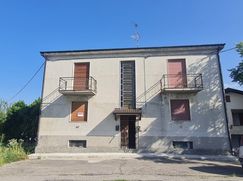 Casa Bi/Trifamiliare in Residenziale