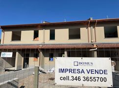 Casa Bi/Trifamiliare in Residenziale