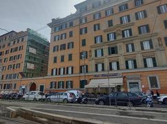 Negozio/Locale commerciale in Commerciale