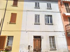 Casa Bi/Trifamiliare in Residenziale