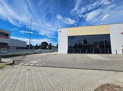 Negozio/Locale commerciale in Commerciale