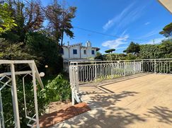 Casa Bi/Trifamiliare in Residenziale