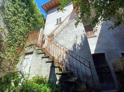 Casa Bi/Trifamiliare in Residenziale